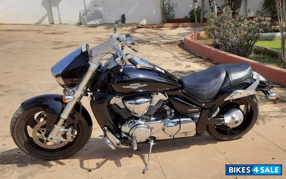 Black Suzuki Intruder M1800R