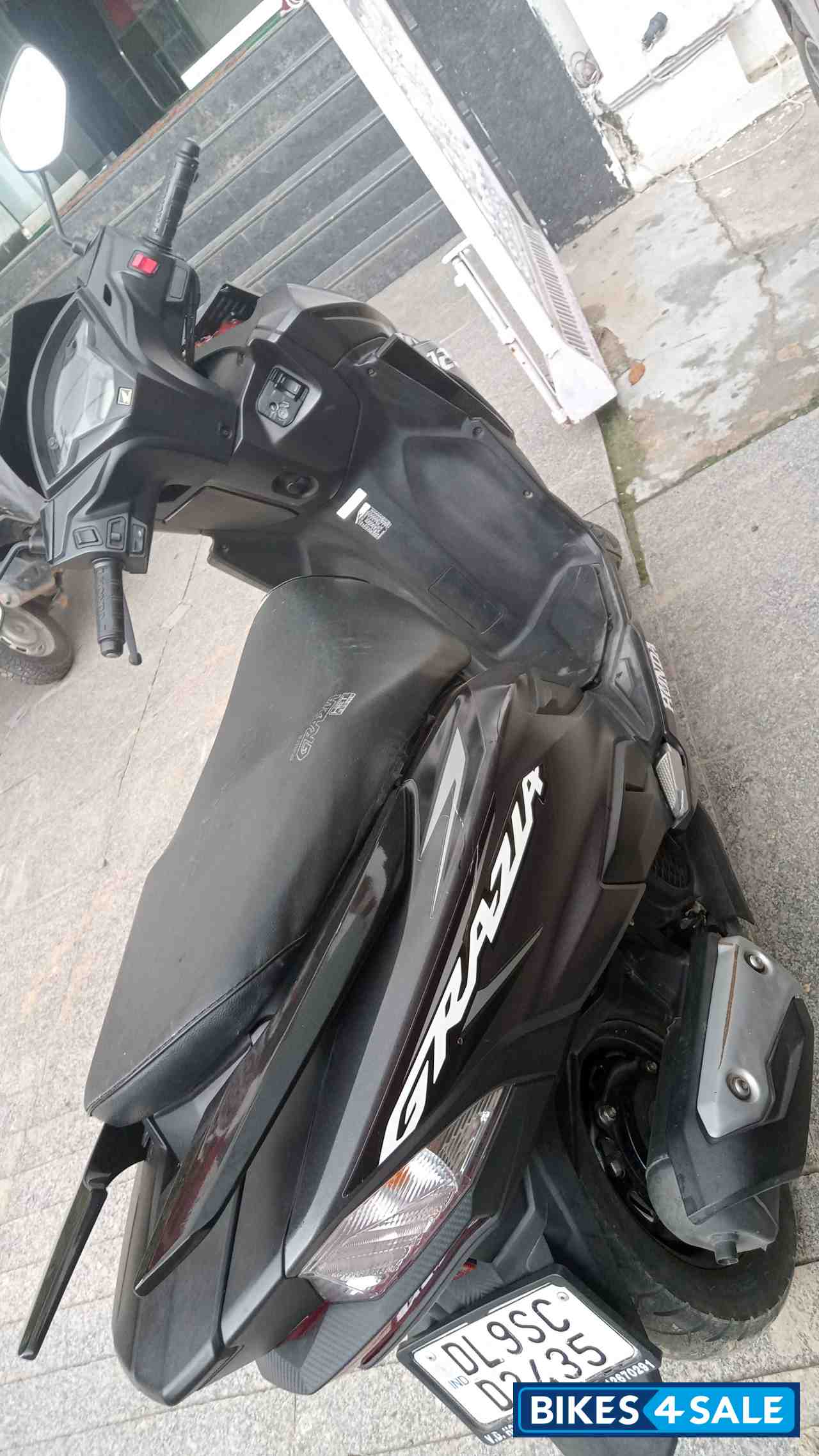 Dark Grey Honda Grazia 125 BS6