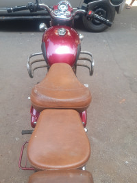 Royal Enfield Classic 500