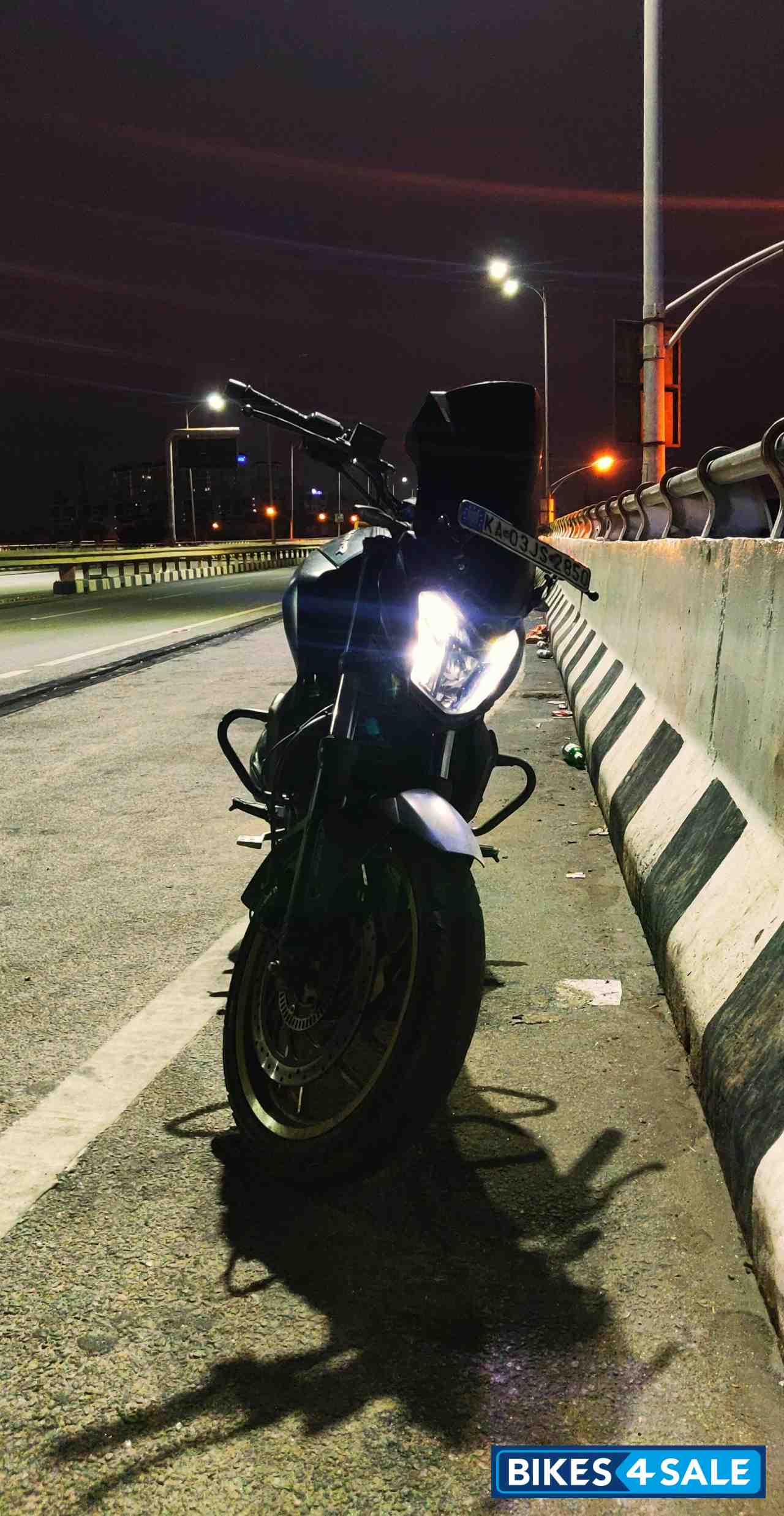 Matte Black Bajaj Dominar 400 ABS BS6
