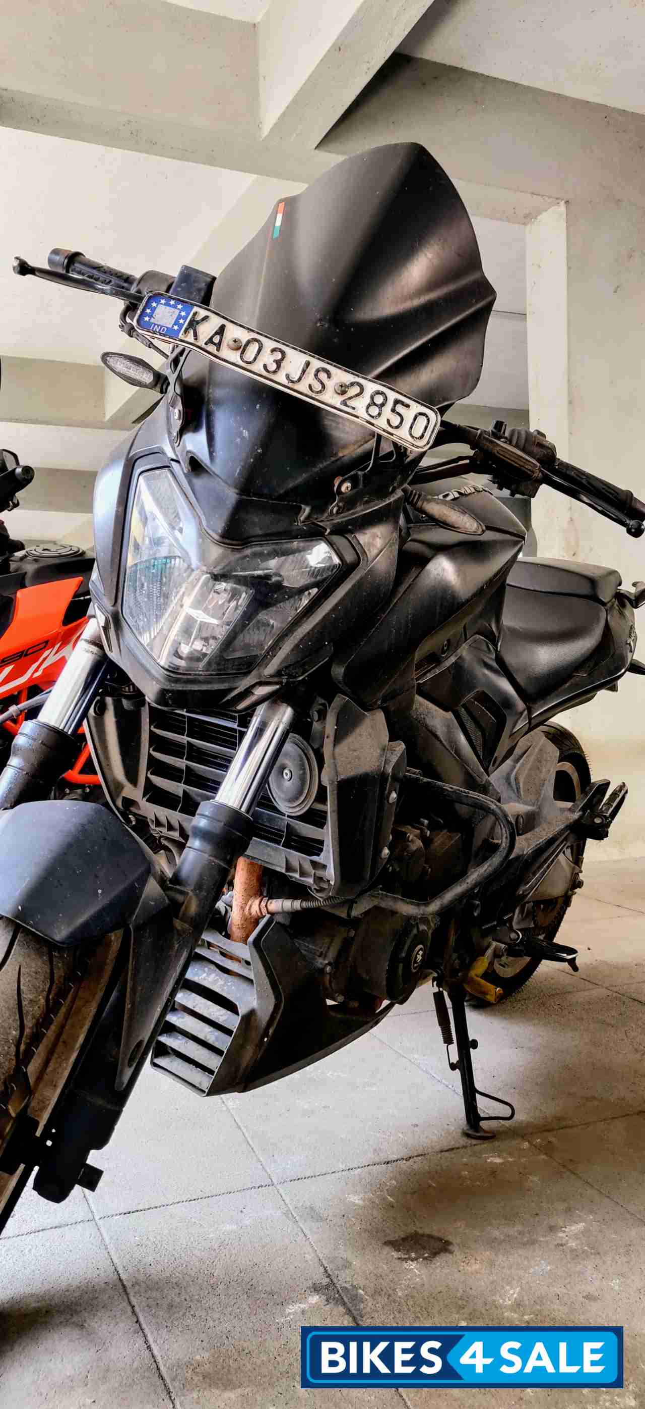 Matte Black Bajaj Dominar 400 ABS BS6