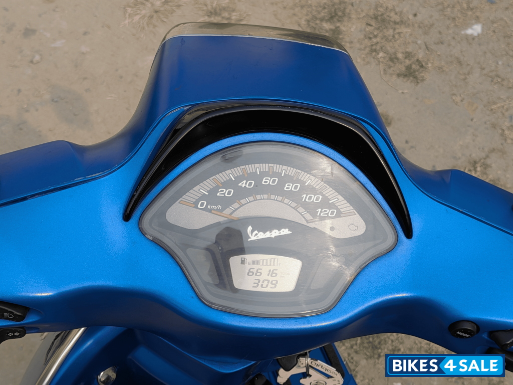 Matte Blue Vespa SXL 125 BS6