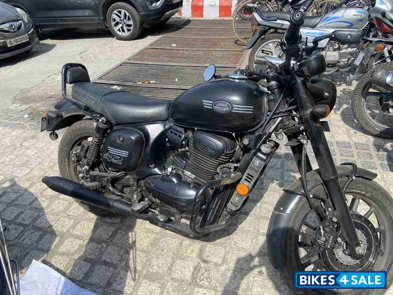 Jawa forty two BS6 Jawa forty two BS6