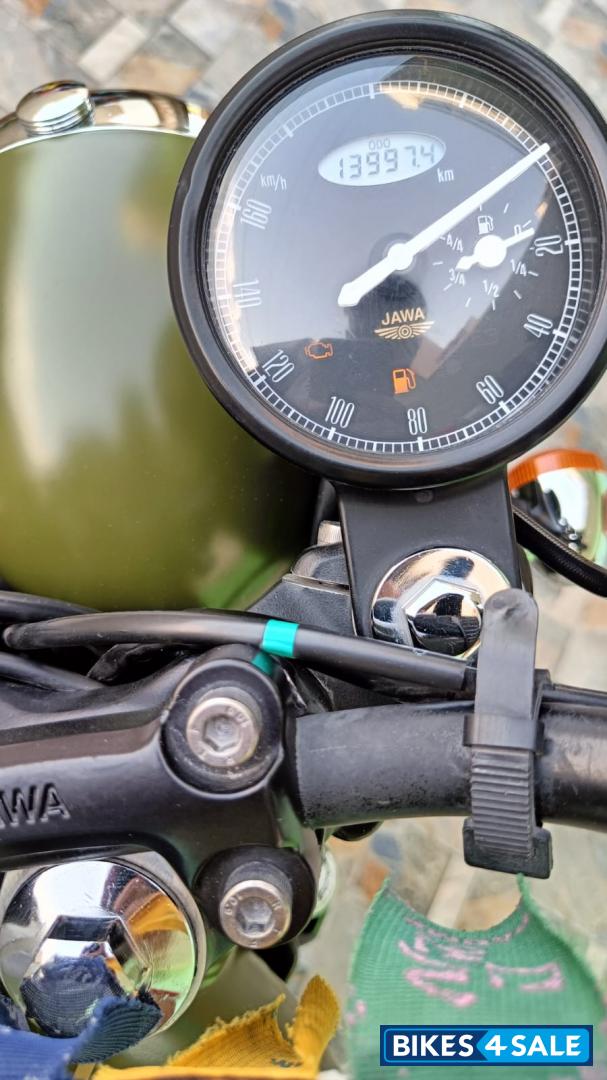 Green Jawa forty two BS6