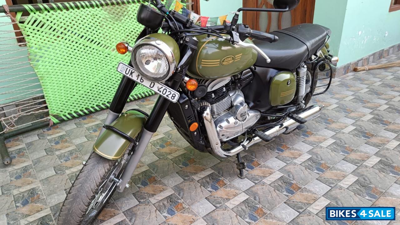 Green Jawa forty two BS6