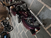 Maroon Royal Enfield Classic 500