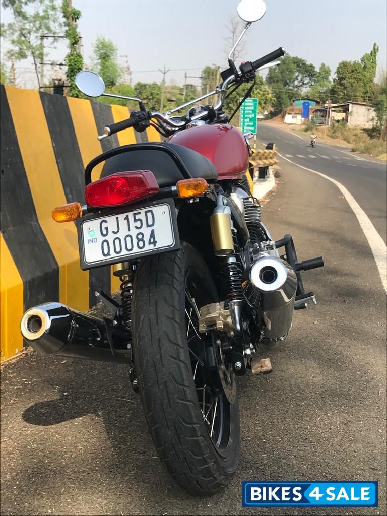Red Royal Enfield  Interceptor650