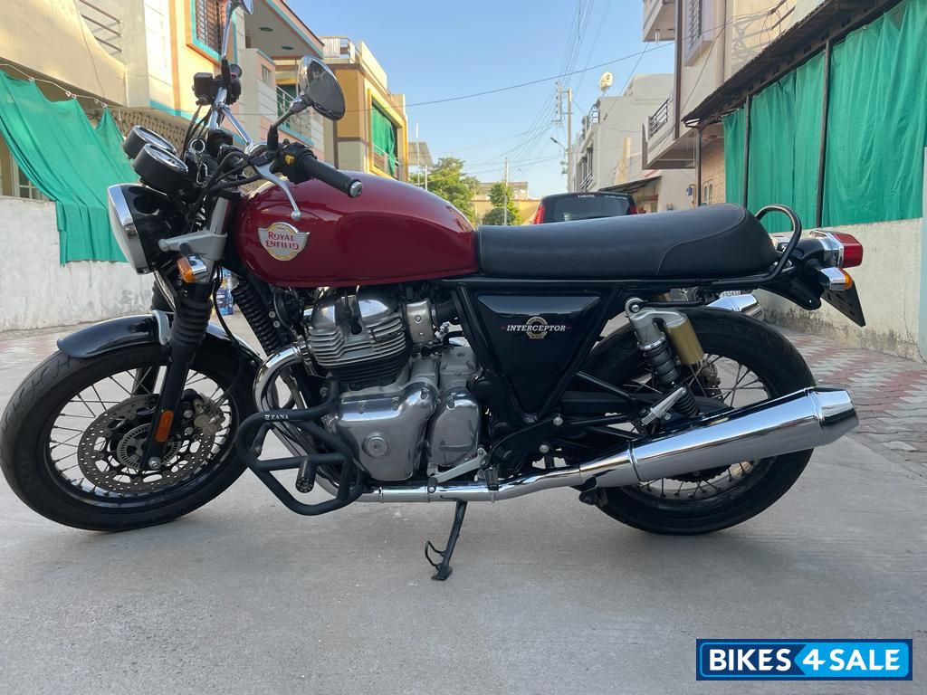 Red Royal Enfield  Interceptor650
