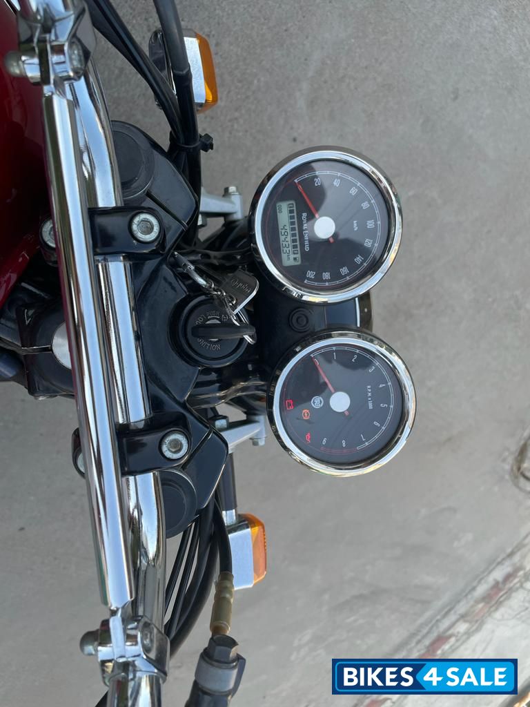 Red Royal Enfield  Interceptor650