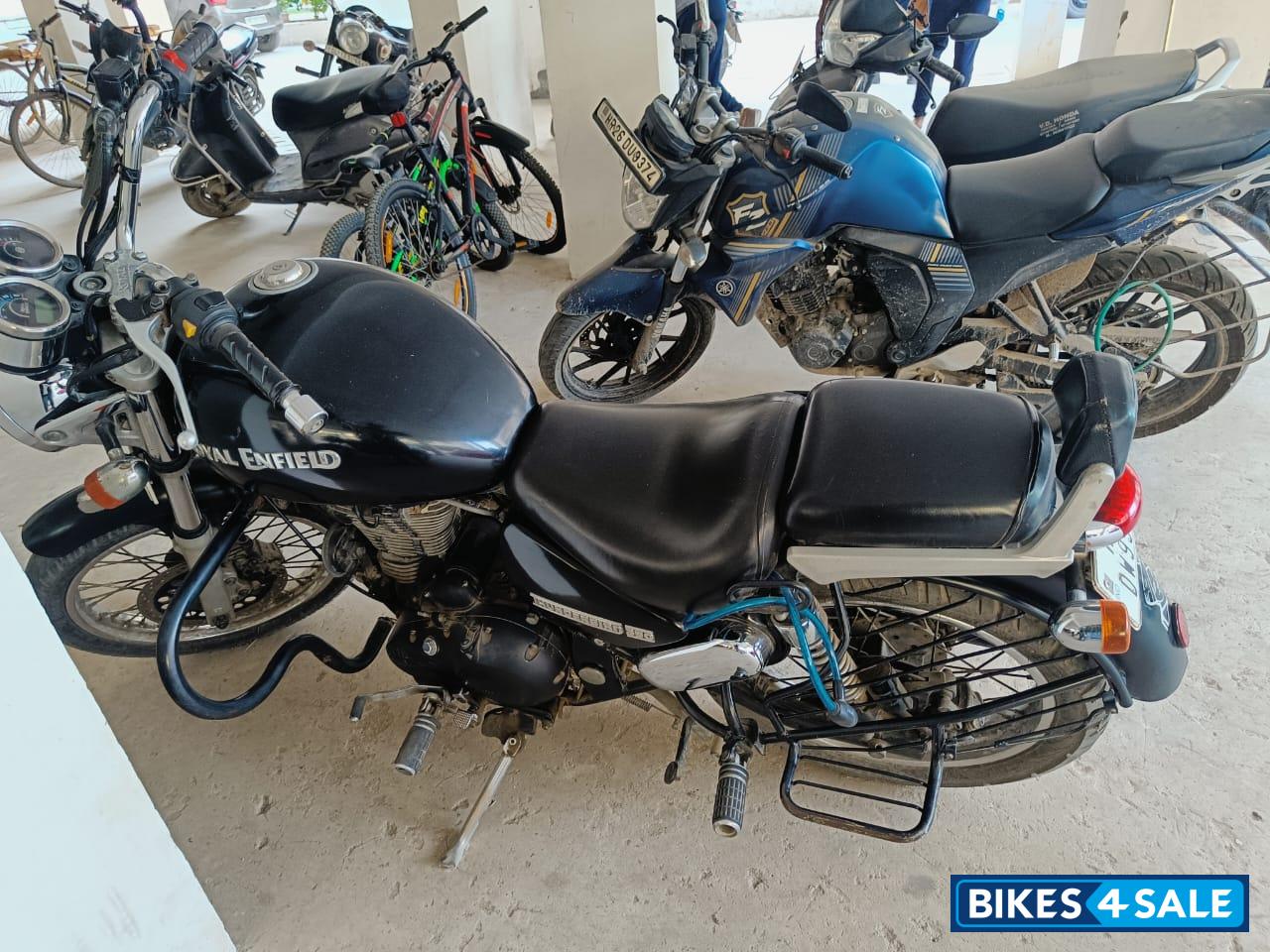 Royal Enfield Thunderbird 350