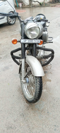 Grey Royal Enfield Classic Gunmetal Grey