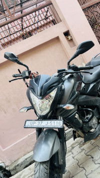 Black Bajaj Pulsar NS200