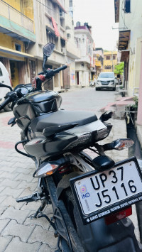 Black Bajaj Pulsar NS200