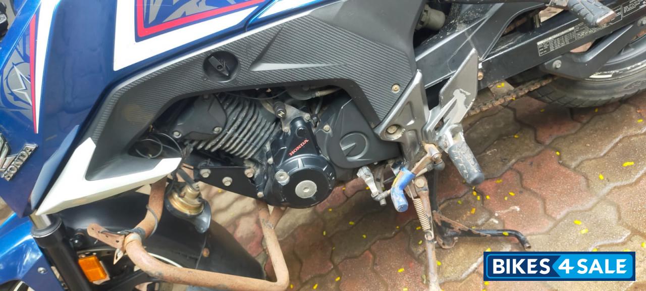 Honda CB Hornet 160R