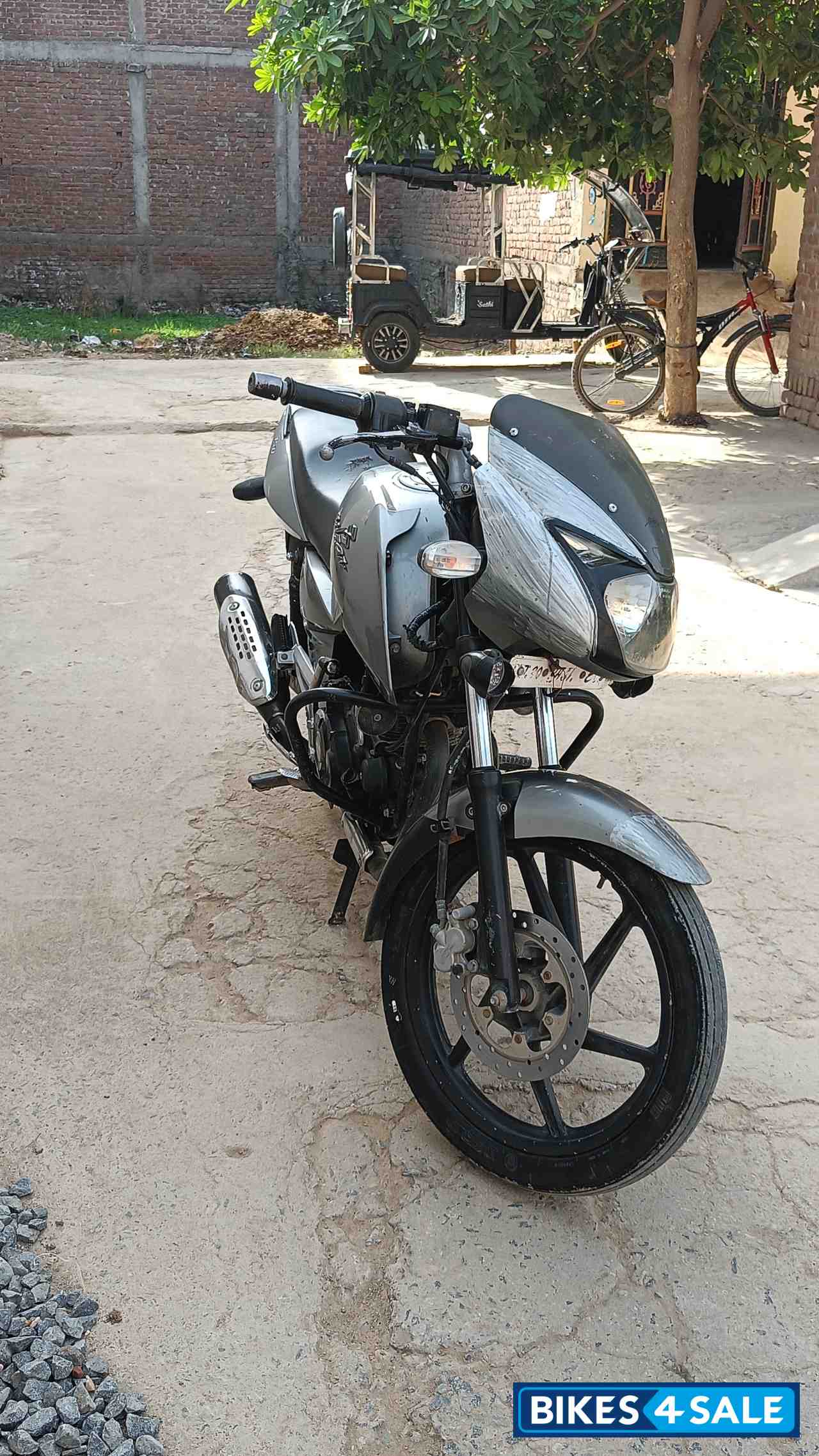 Bajaj Pulsar 150