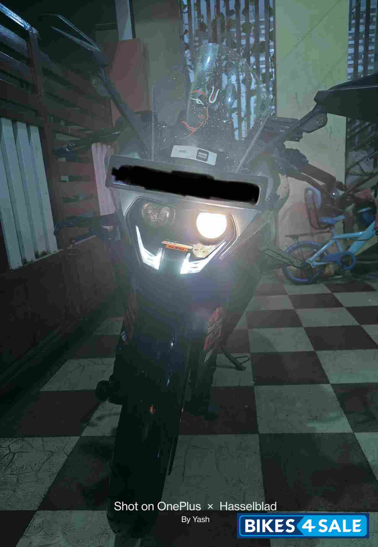 Ebony Black KTM RC 390