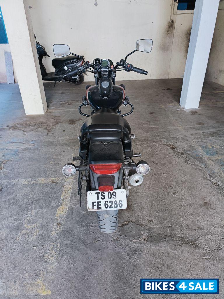 Bajaj Avenger Street 220