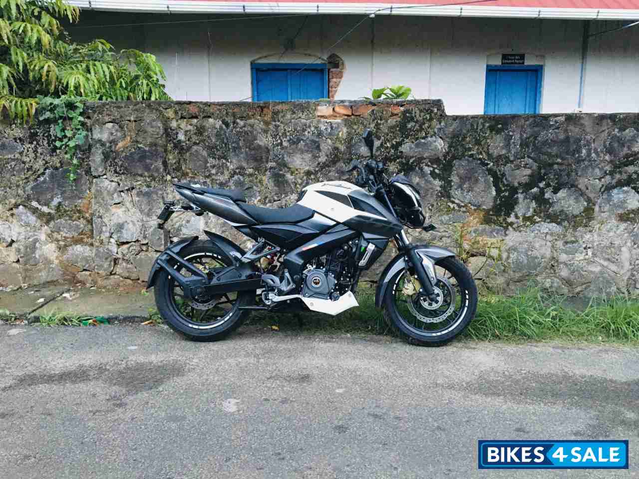 Bajaj Pulsar NS 200 BS6
