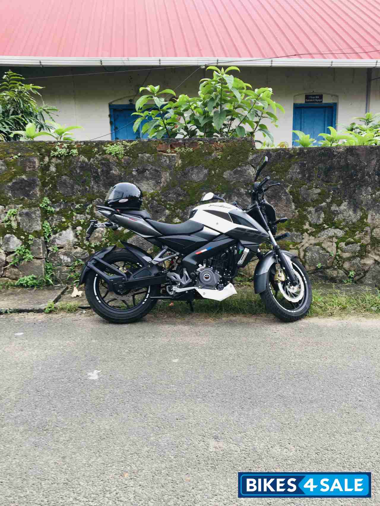 Bajaj Pulsar NS 200 BS6