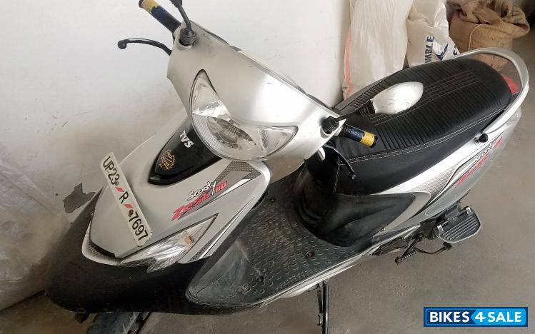 TVS Scooty Zest
