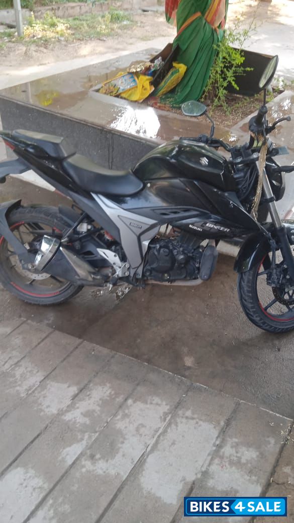 Suzuki Gixxer SF