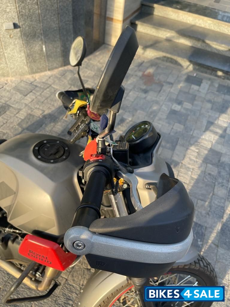 Graphite And Red Royal Enfield Scram 411 Graphite And Red Royal Enfield Scram 411