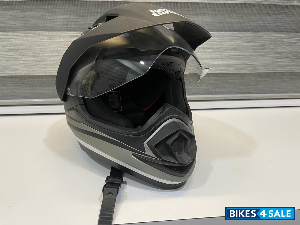 Graphite And Red Royal Enfield Scram 411 Graphite And Red Royal Enfield Scram 411