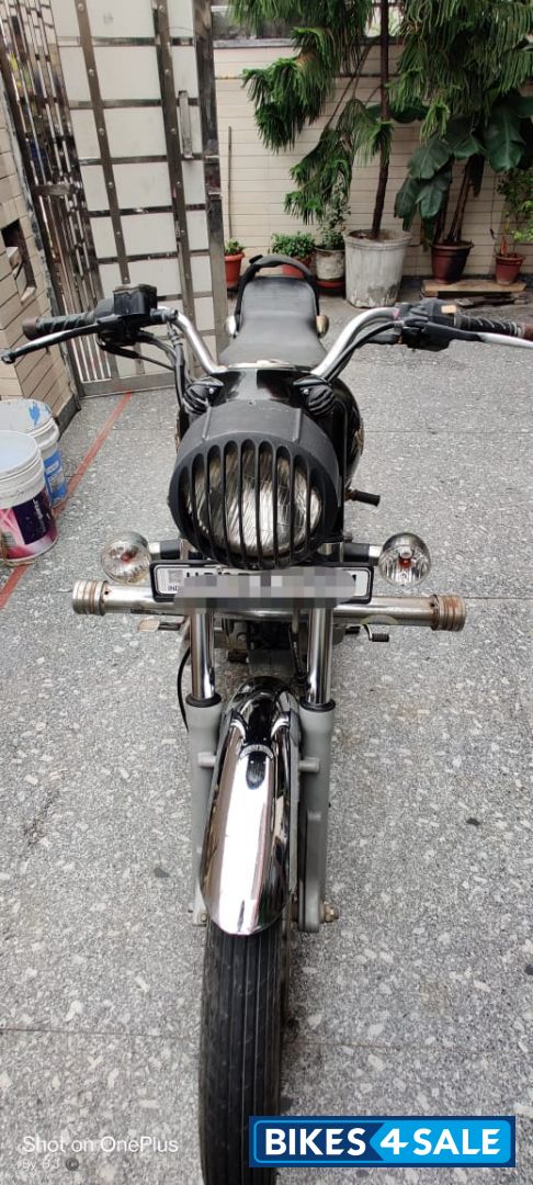 Black Royal Enfield Bullet 350