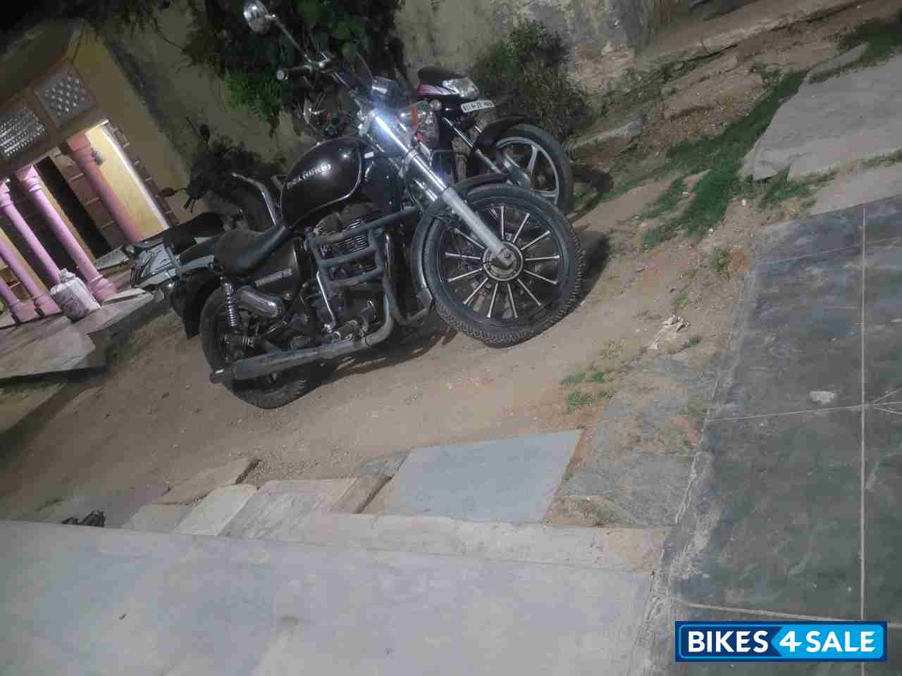 Royal Enfield Thunderbird 350