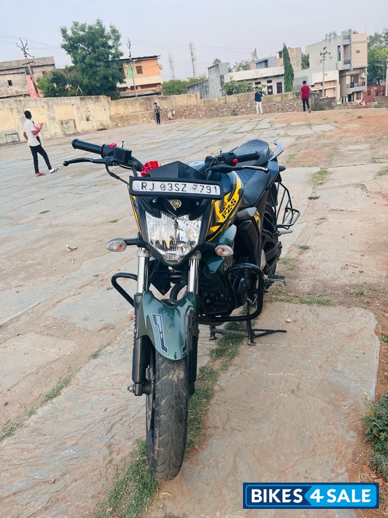 Mat Black 2 Yamaha FZ-S