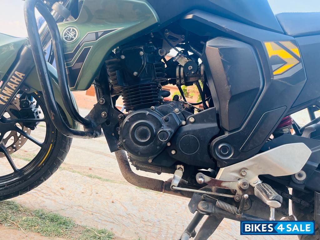 Mat Black 2 Yamaha FZ-S