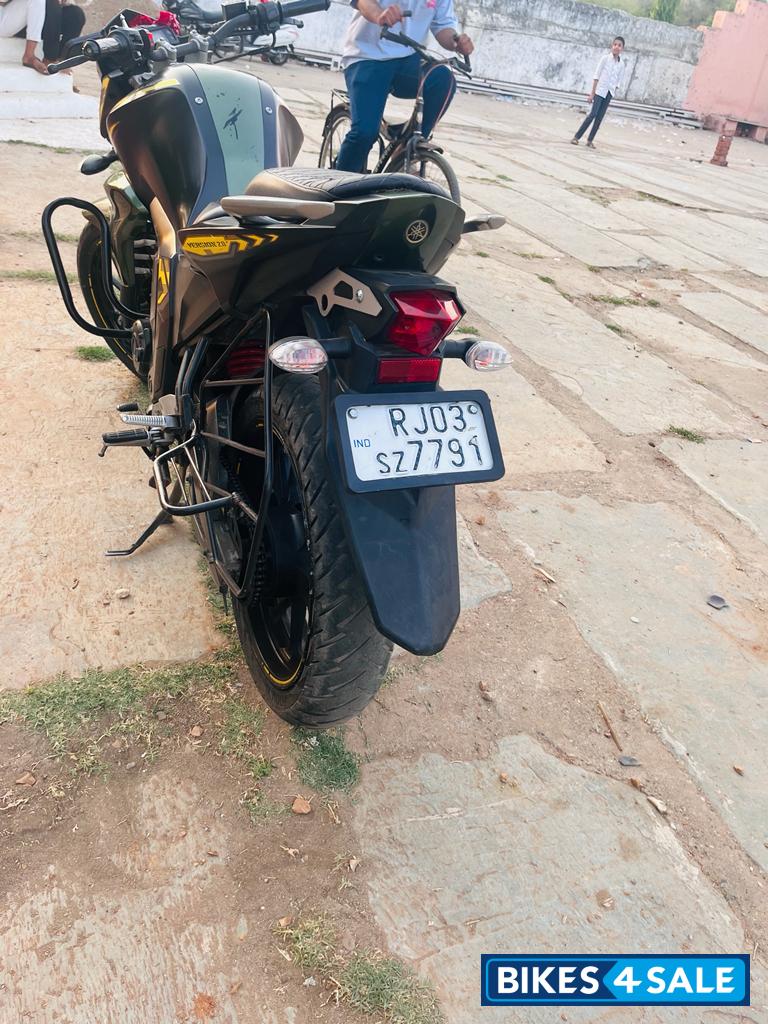 Mat Black 2 Yamaha FZ-S