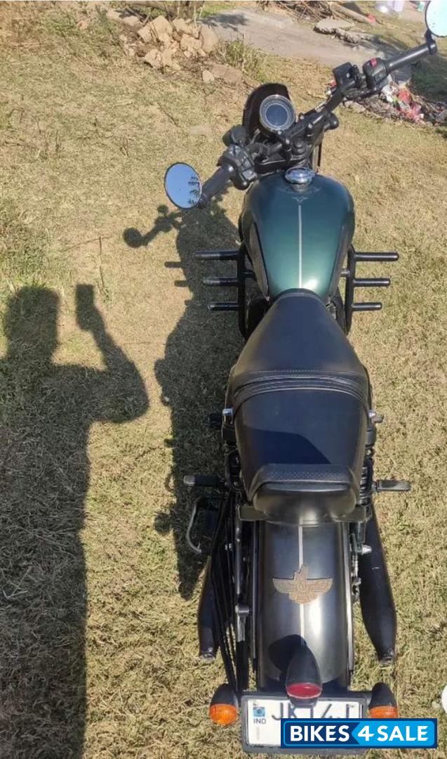 Hunter Green Yezdi Roadster Dual Tone Hunter Green Yezdi Roadster Dual Tone