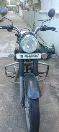 Black Royal Enfield Bullet Standard 350