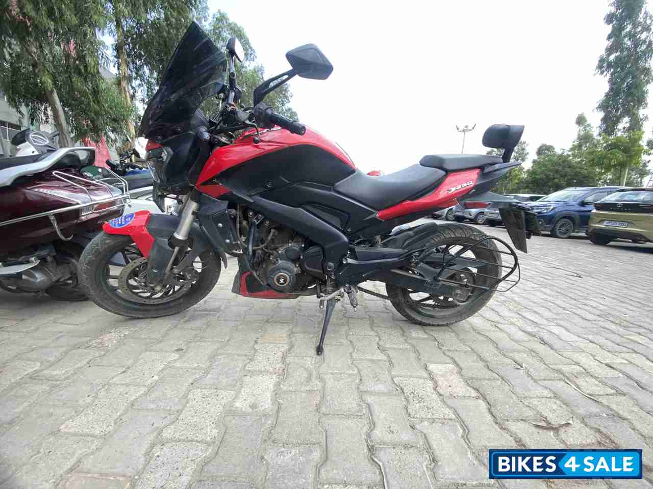 Bajaj Dominar 250