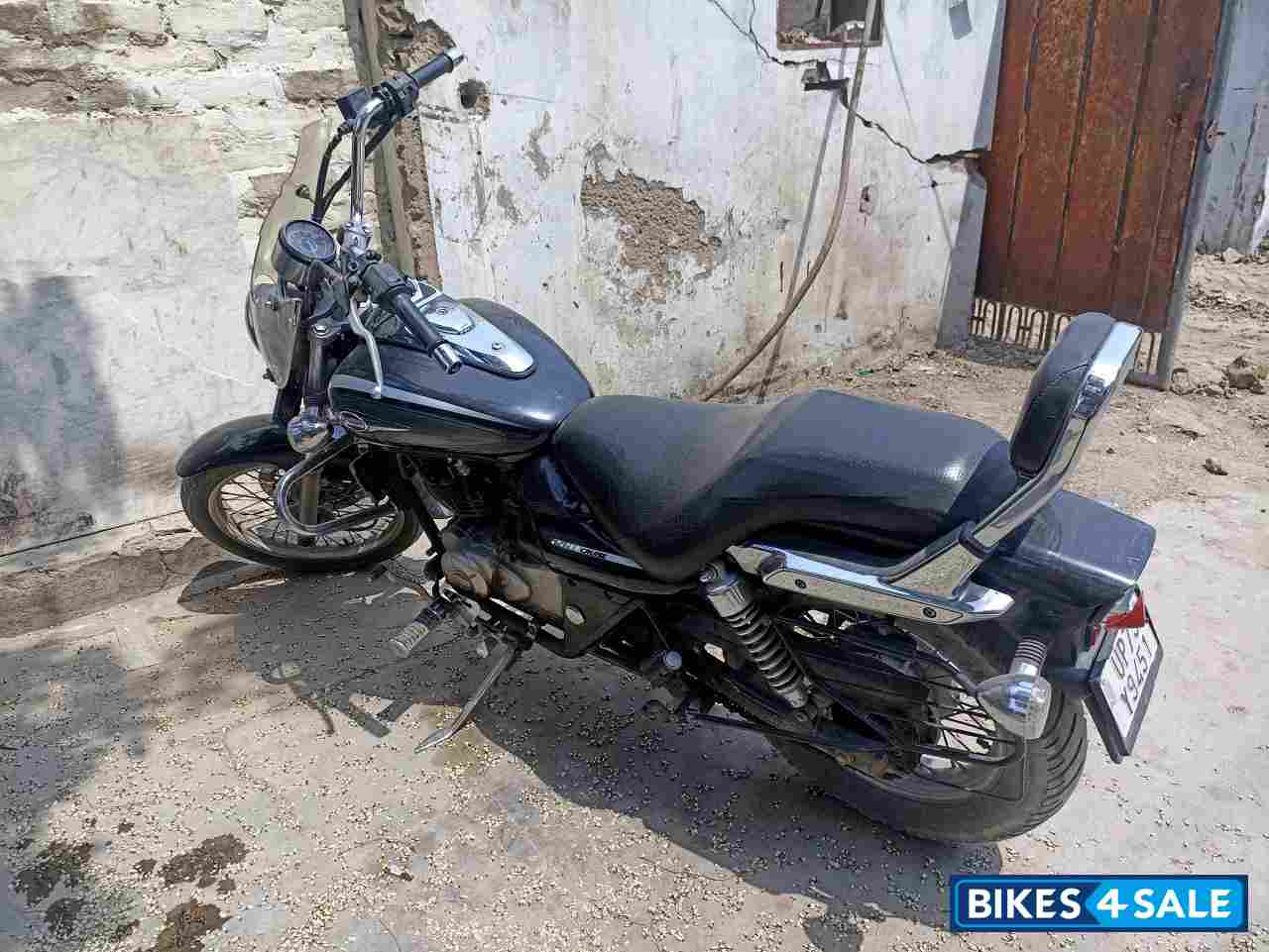 Bajaj Avenger Cruise 220