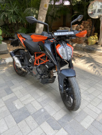 Liquid Metal KTM Duke 390 2022