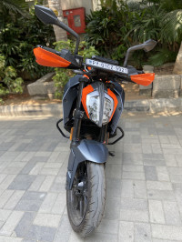 Liquid Metal KTM Duke 390 2022