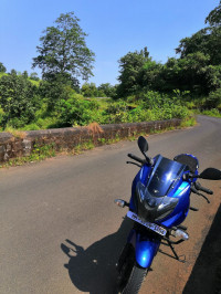 Bajaj Pulsar 220F