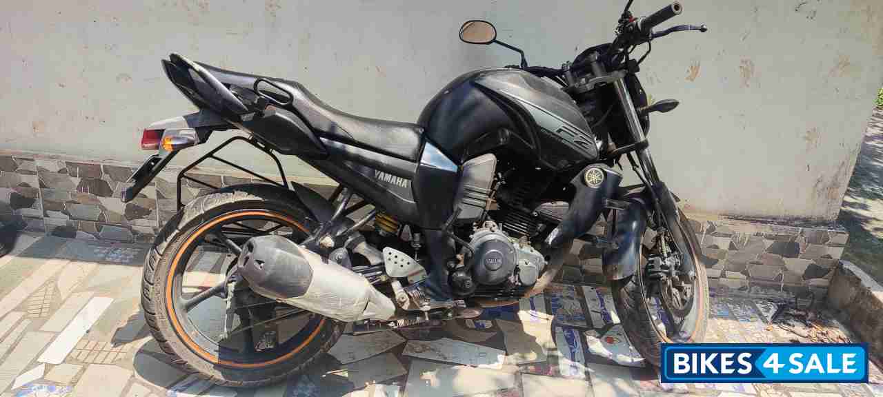 Yamaha FZ16