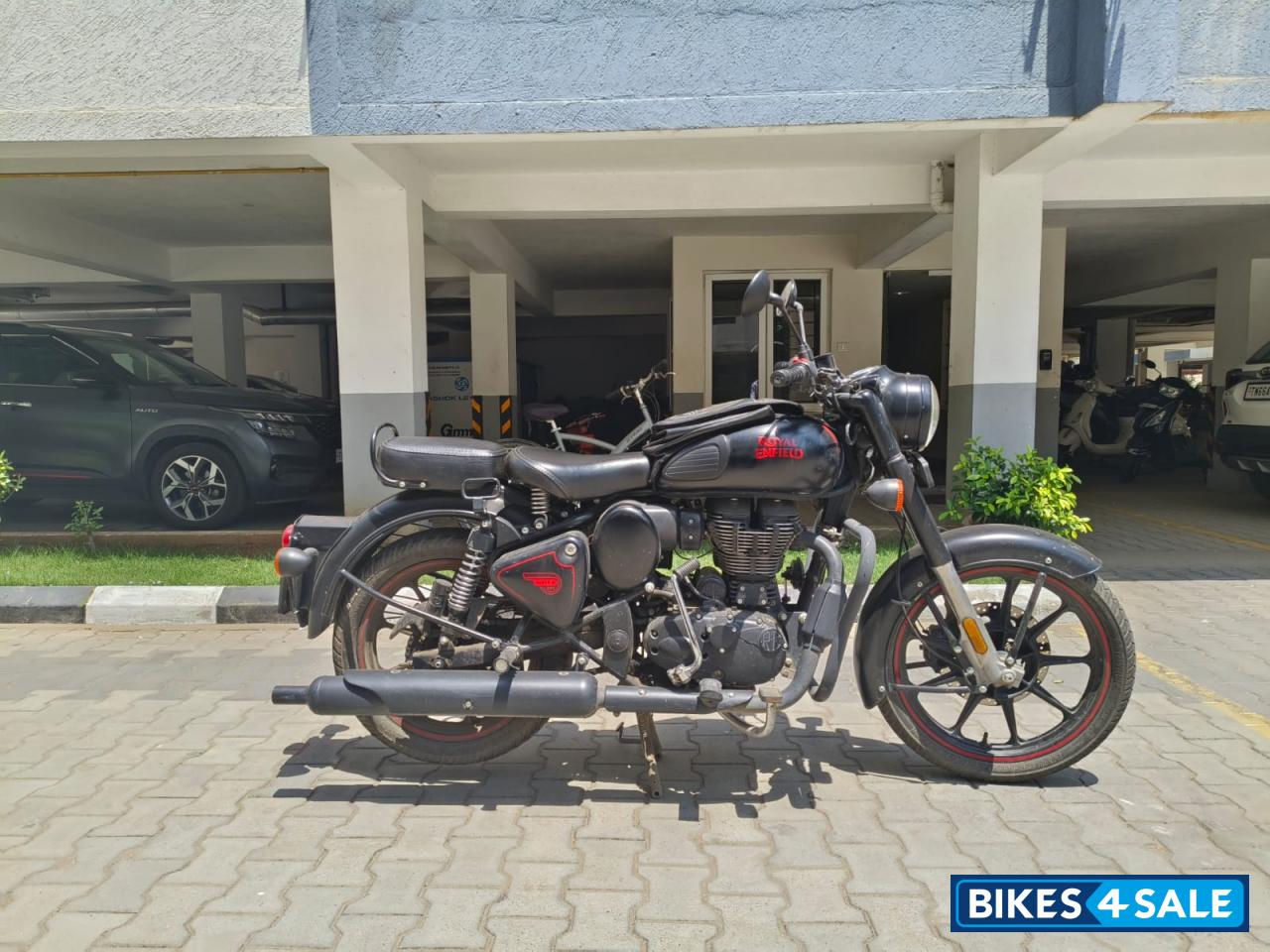 Royal Enfield Classic 350 Dual Channel BS6