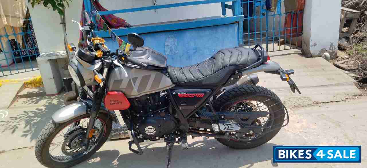 Graphite Red Royal Enfield Scram 411