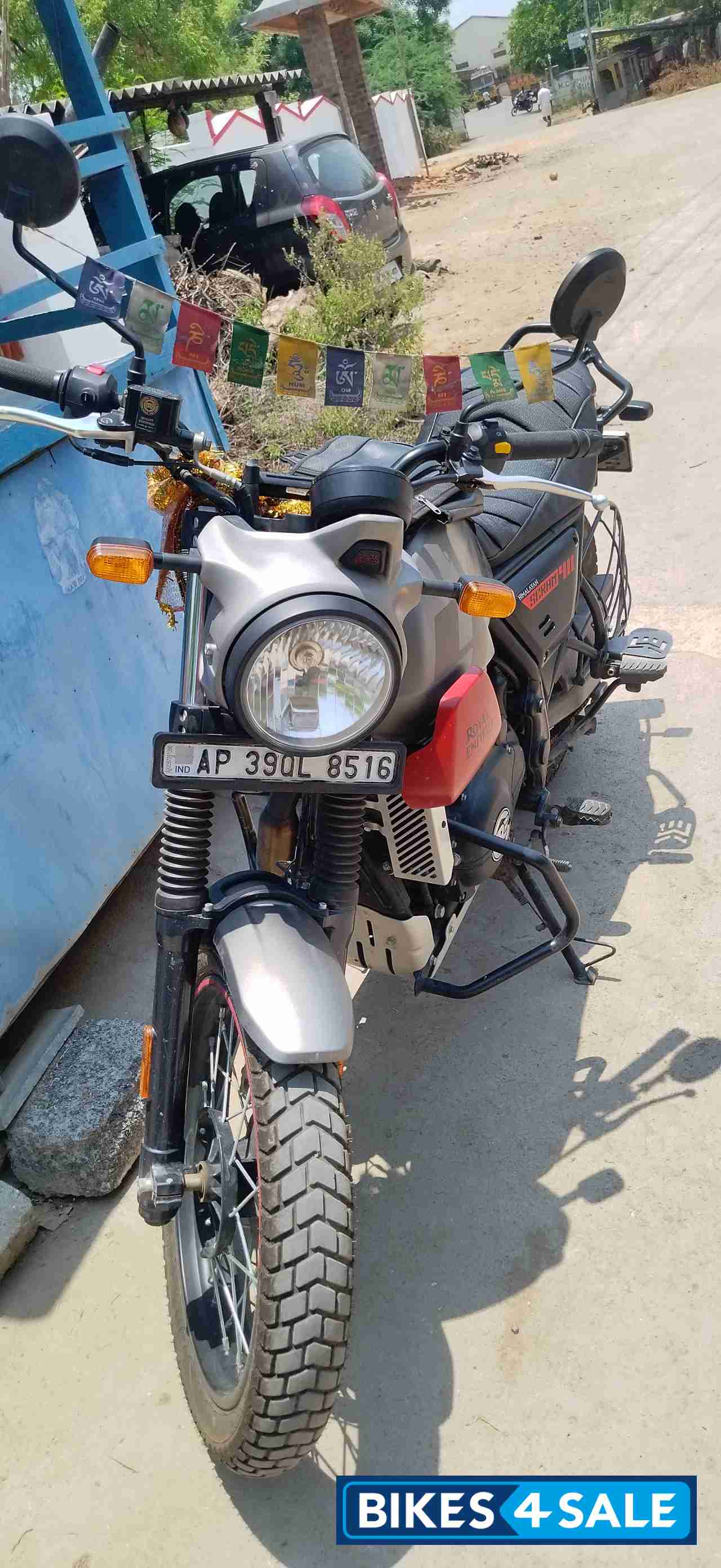 Graphite Red Royal Enfield Scram 411