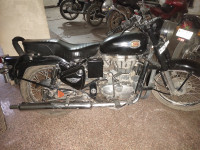 Black Royal Enfield Bullet Standard 350