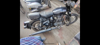 Royal Enfield Classic Stealth Black