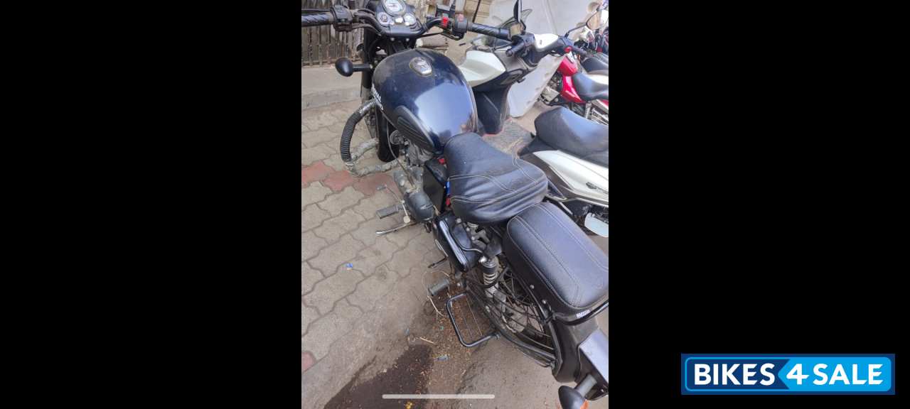 Royal Enfield Classic Stealth Black