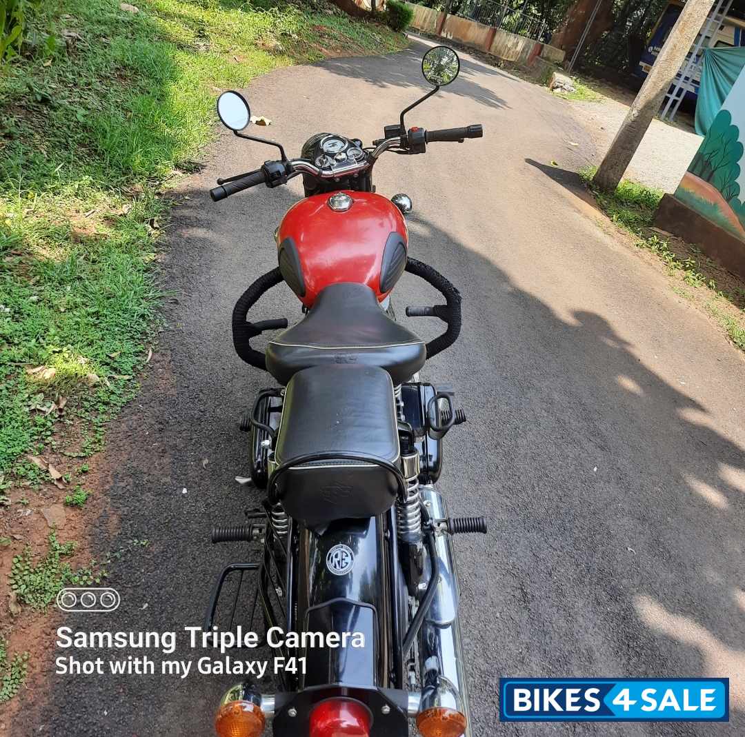 Royal Enfield Classic 350 Redditch Red