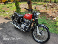 Royal Enfield Classic 350 Redditch Red