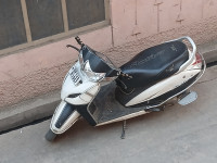 White Honda Activa 4G