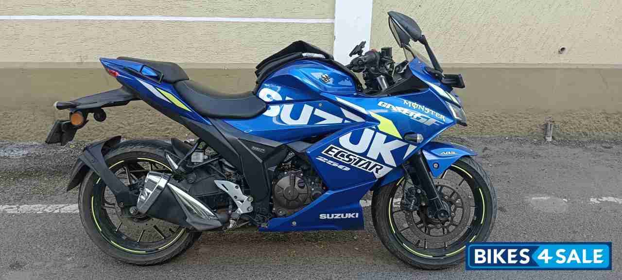 Suzuki Gixxer SF 250 BS6